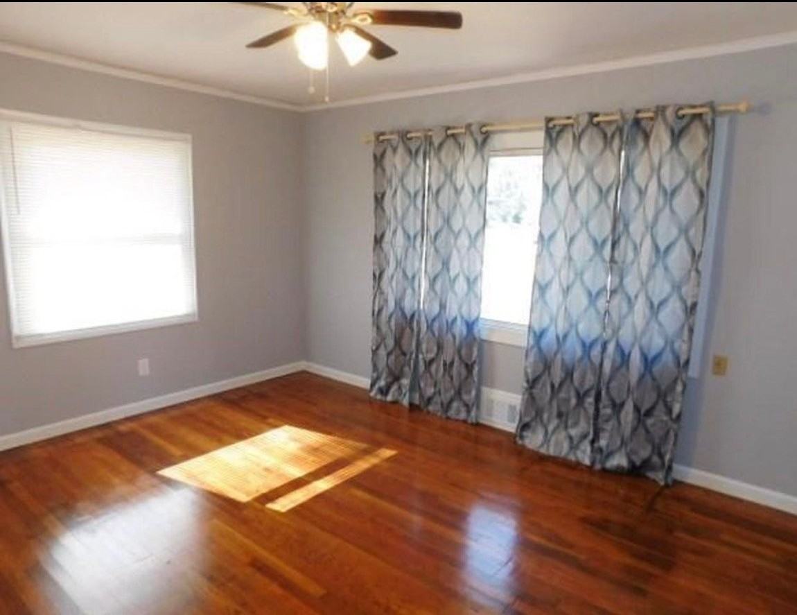 2521 N Bryan Cir - Photo 4 of 11
