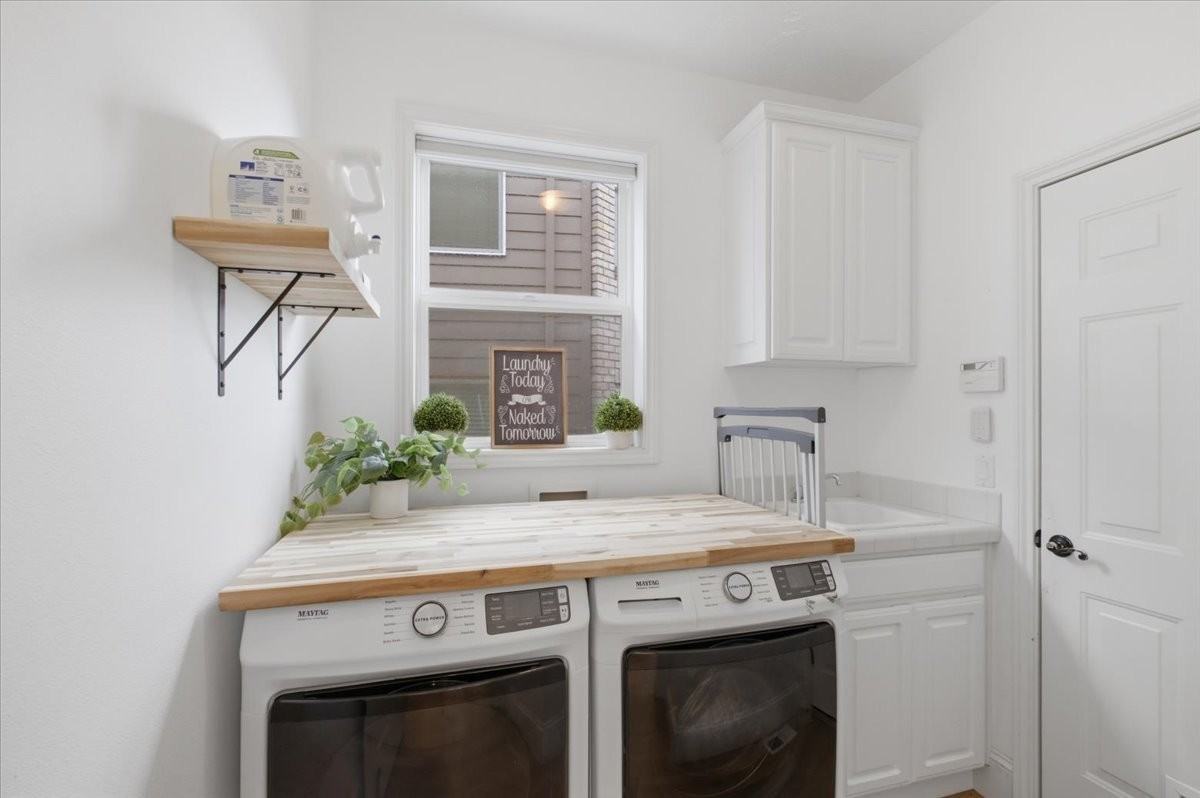 6011 Sawgrass St Se - Photo 4 of 20
