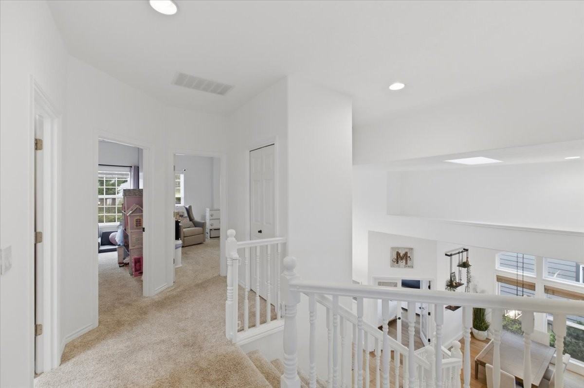 6011 Sawgrass St Se - Photo 5 of 20