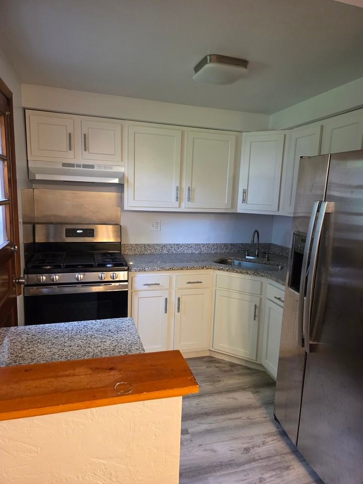 149 S Euclid Ave #1 - Photo 2 of 5