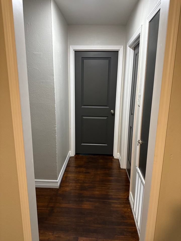 4730 Ingram Dr - Photo 3 of 11