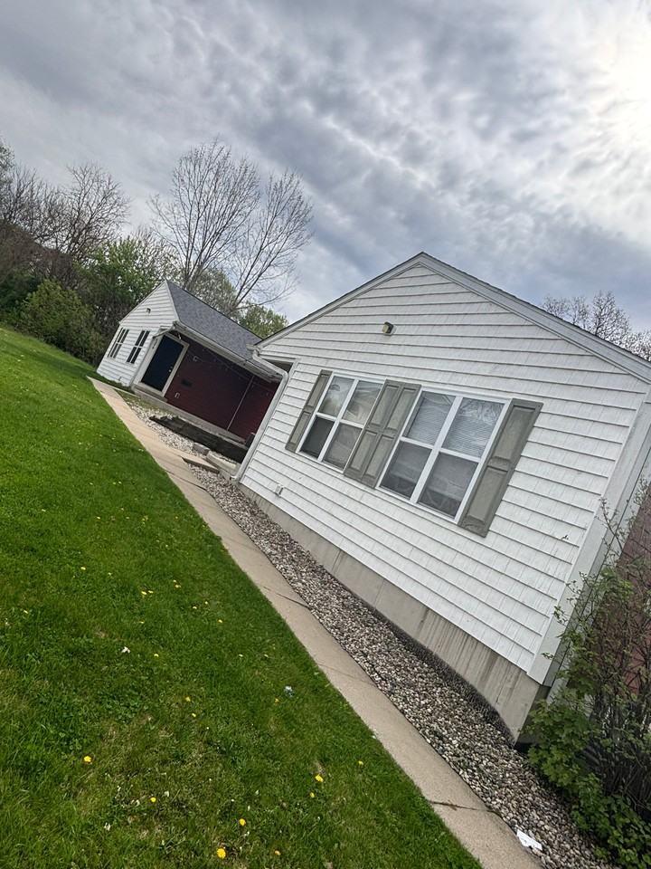 1329 Fraternity Village Dr - Photo 2 of 19