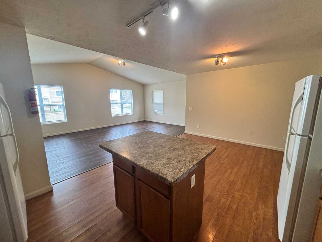 1329 Fraternity Village Dr - Photo 6 of 19