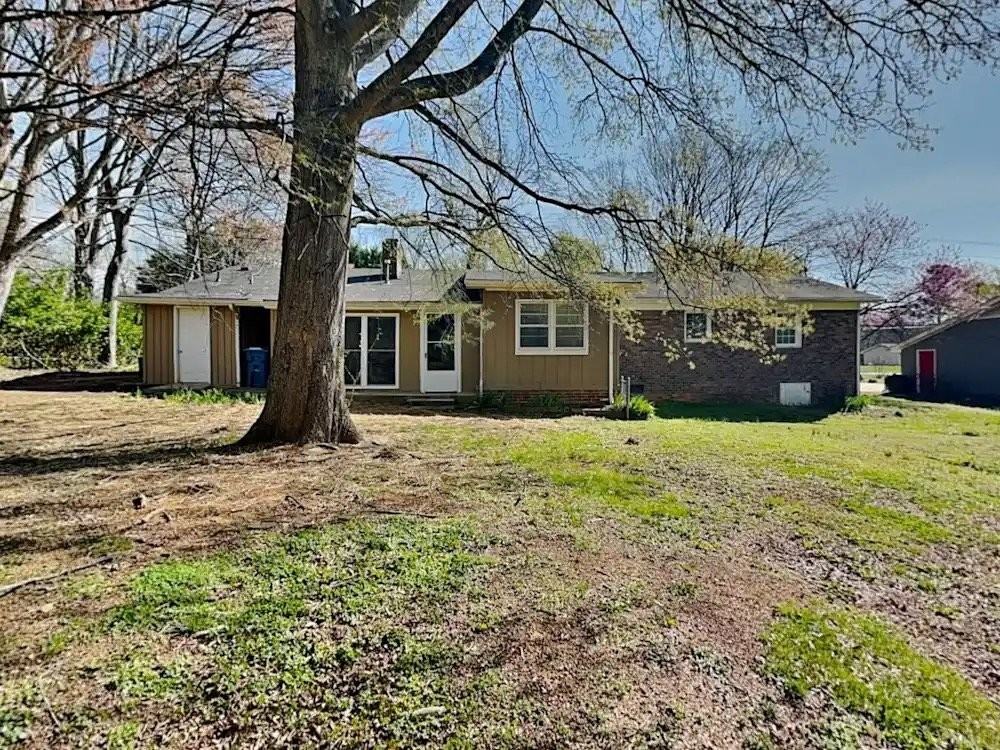 4807 Vickrey Chapel Rd N - Photo 5 of 11