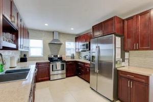 featured image of 3170 Nw 68th Ct