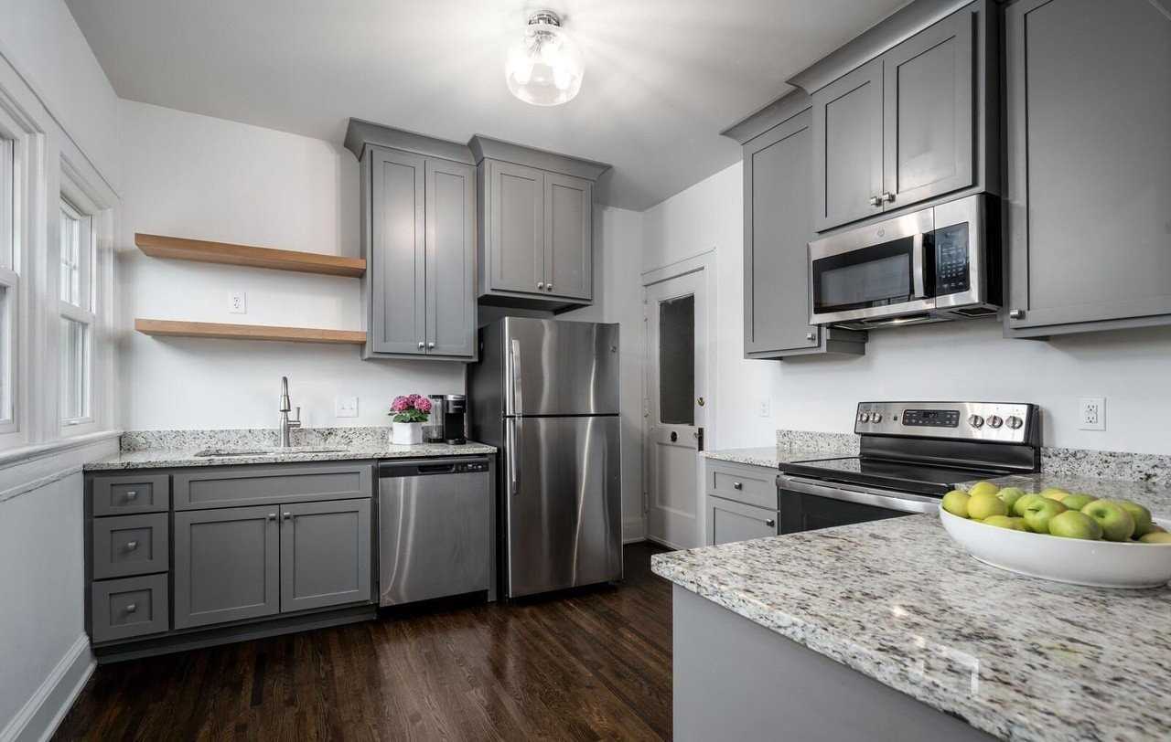 2620 Highland Ave S #304 - Photo 7 of 16