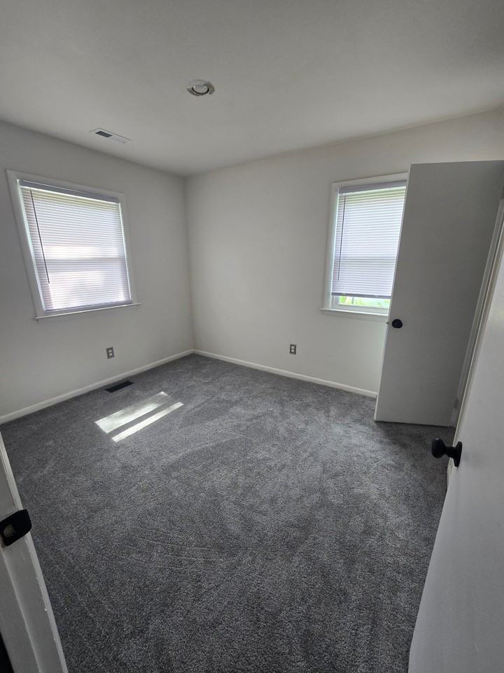 3445 Francis St - Photo 7 of 11