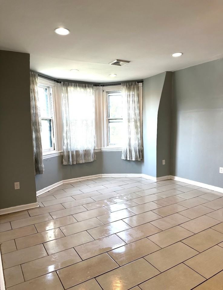 4909 Cedar Ave #3 - Photo 5 of 15