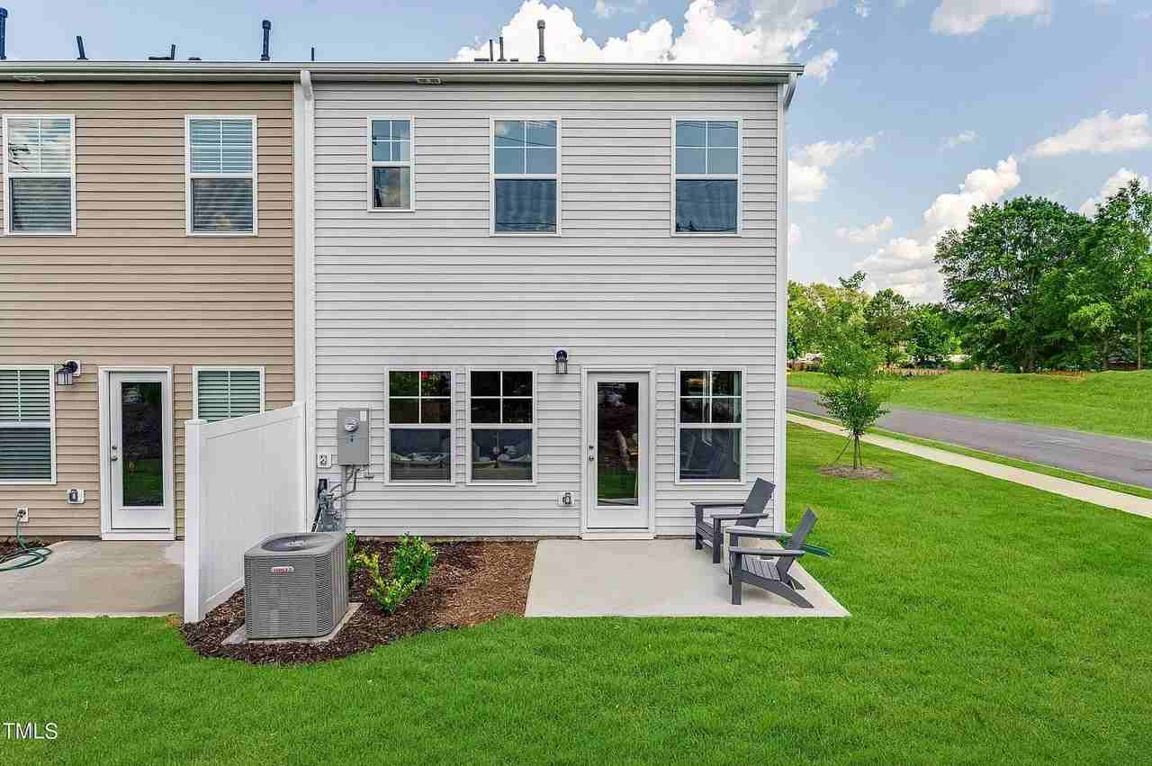 171 N Copper Fox Ln - Photo 2 of 18