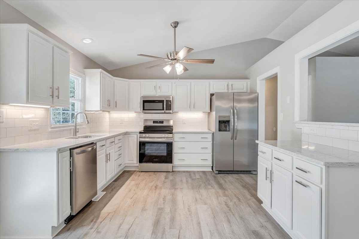 222 Spring Grove Dr - Photo 7 of 50