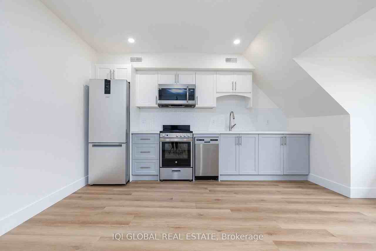 1502 Dufferin Street #3 - Photo 4 of 15