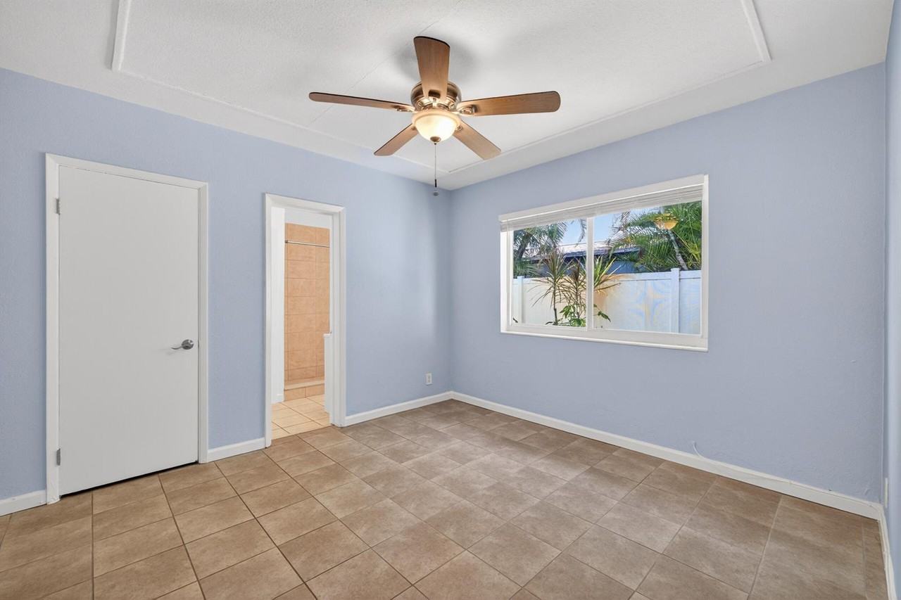 1519 Ne 8th Ave #1519 - Photo 3 of 14