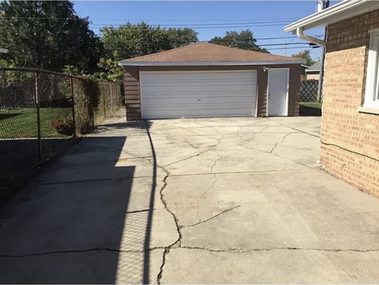 11720 S Kedvale Ave #NA - Photo 4 of 8