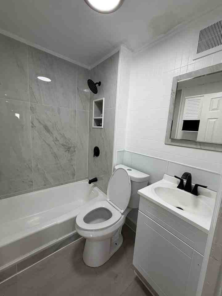 3034 Easton St #1-2-3-4 - Photo 4 of 17