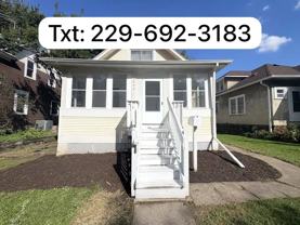 1027 27th Ave Se #NA - Photo 1 of 1