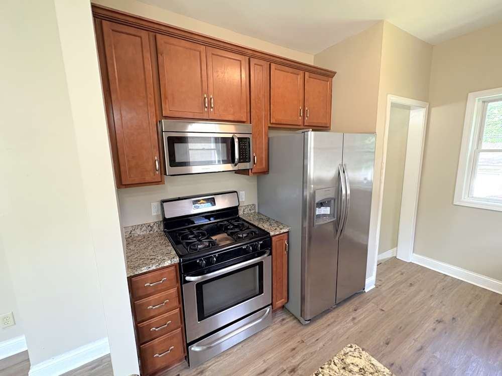 1027 27th Ave Se #NA - Photo 4 of 11