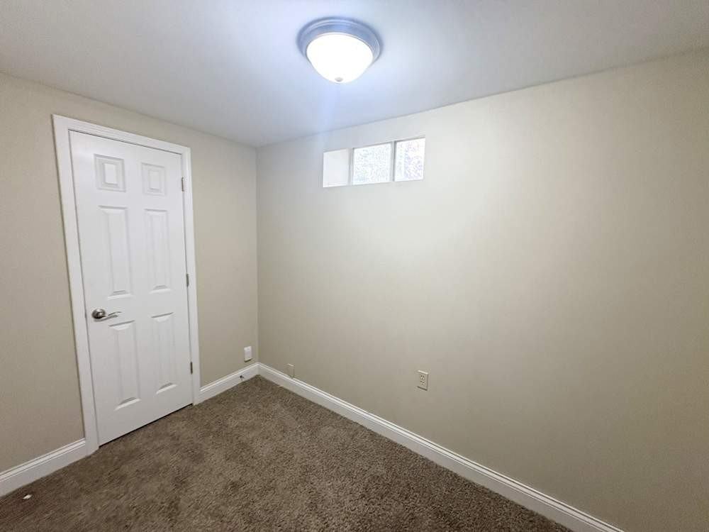 1027 27th Ave Se #NA - Photo 7 of 11