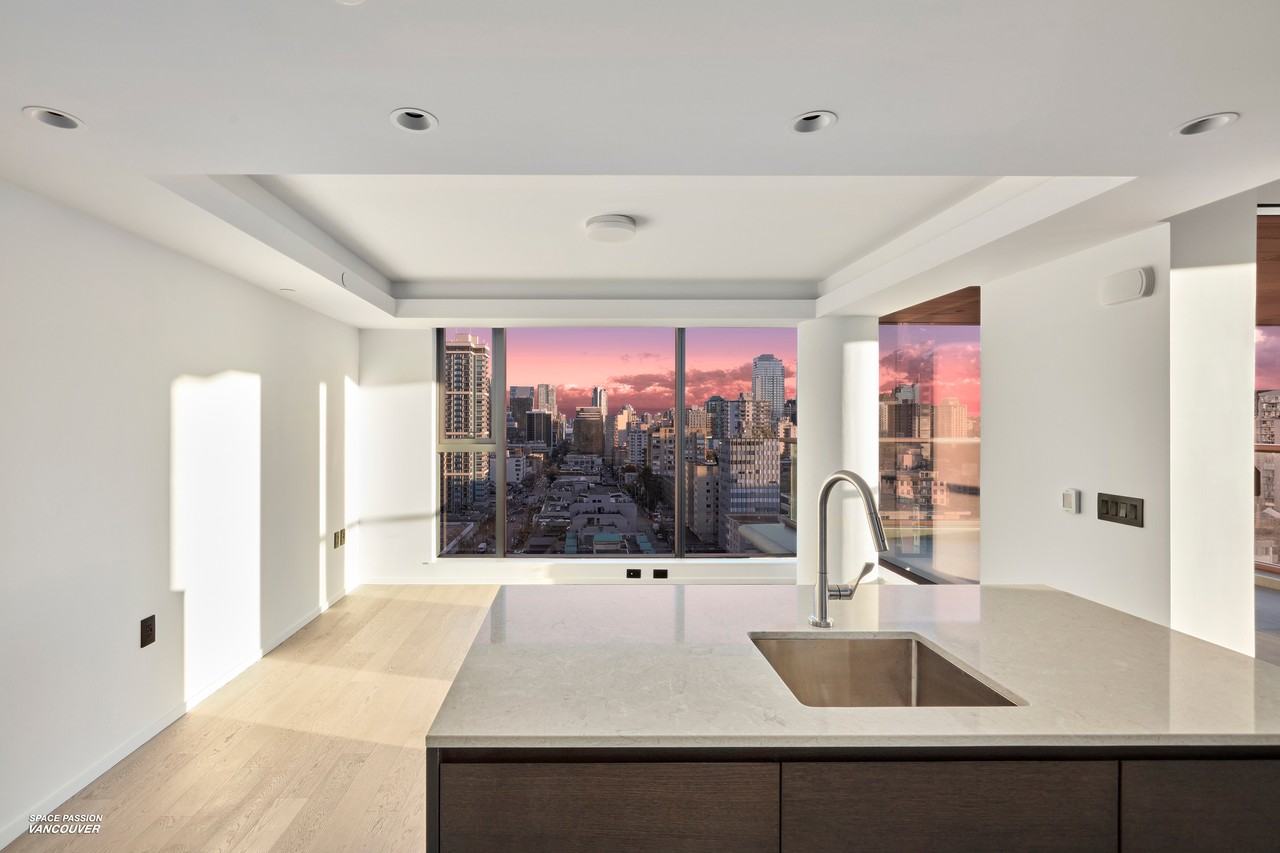 1408 Robson Street #170X - Photo 6 of 27