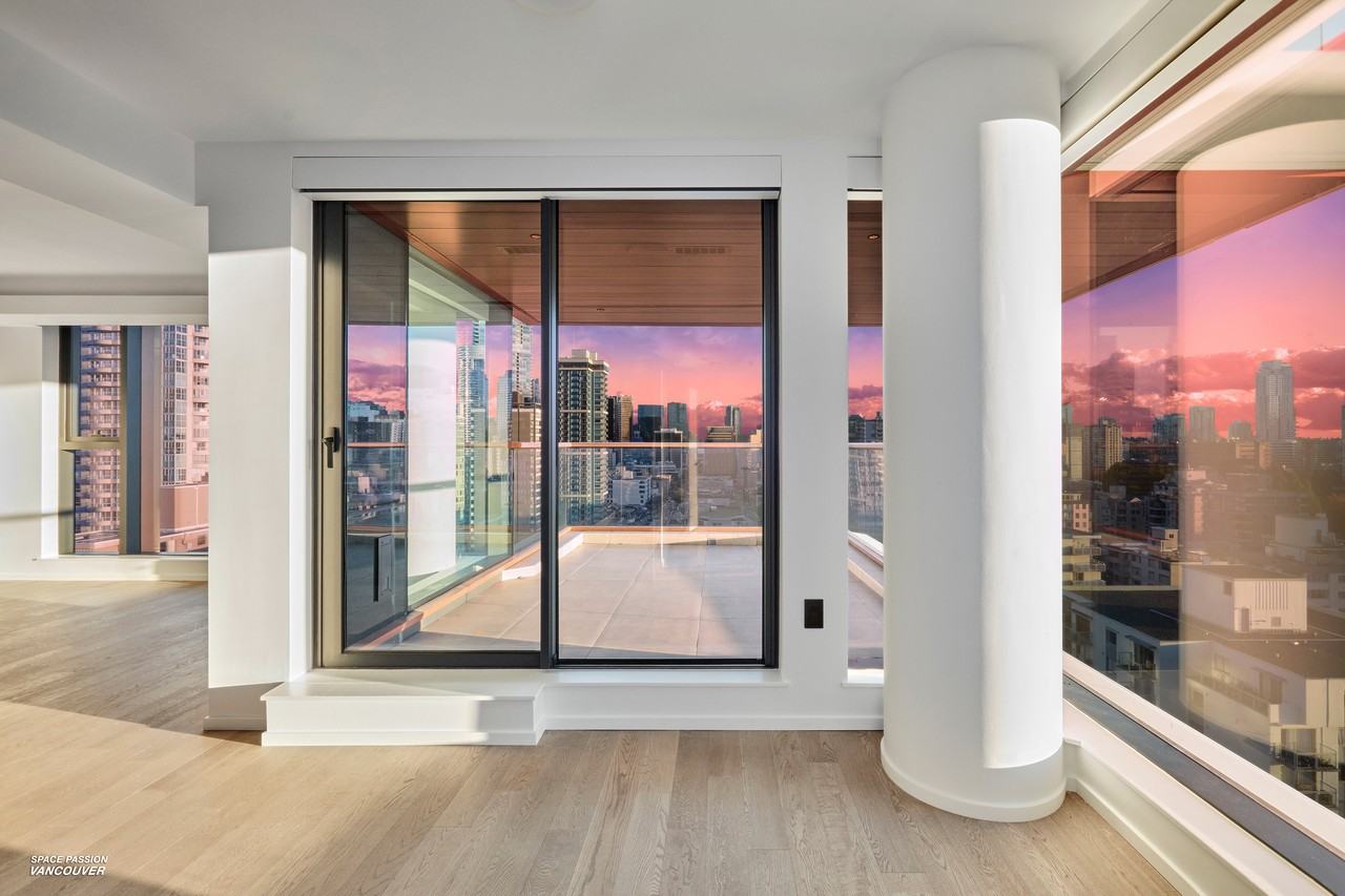 1408 Robson Street #170X - Photo 4 of 27