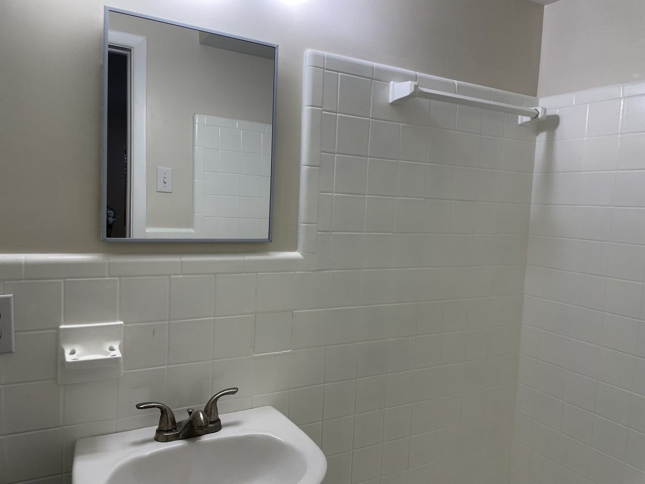 920 Lakewood Dr #NA - Photo 6 of 18