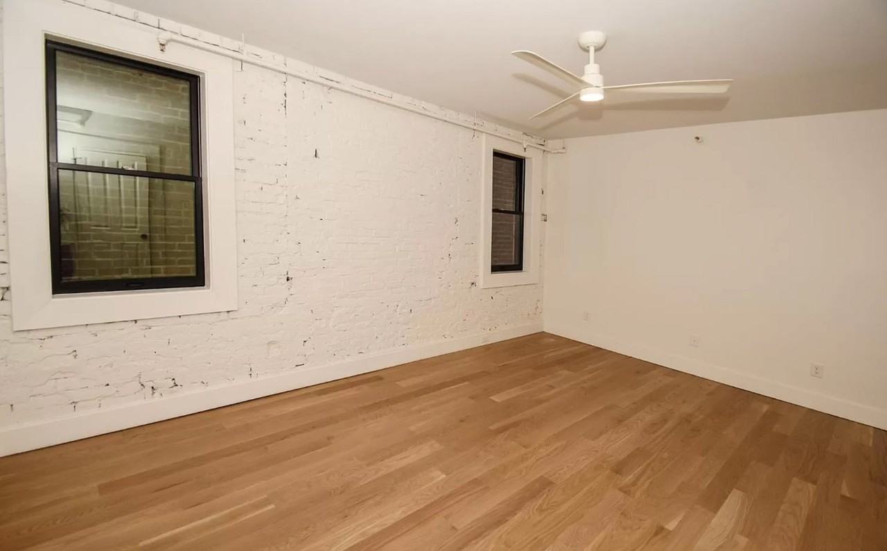 1523 Republic St #202 - Photo 3 of 9