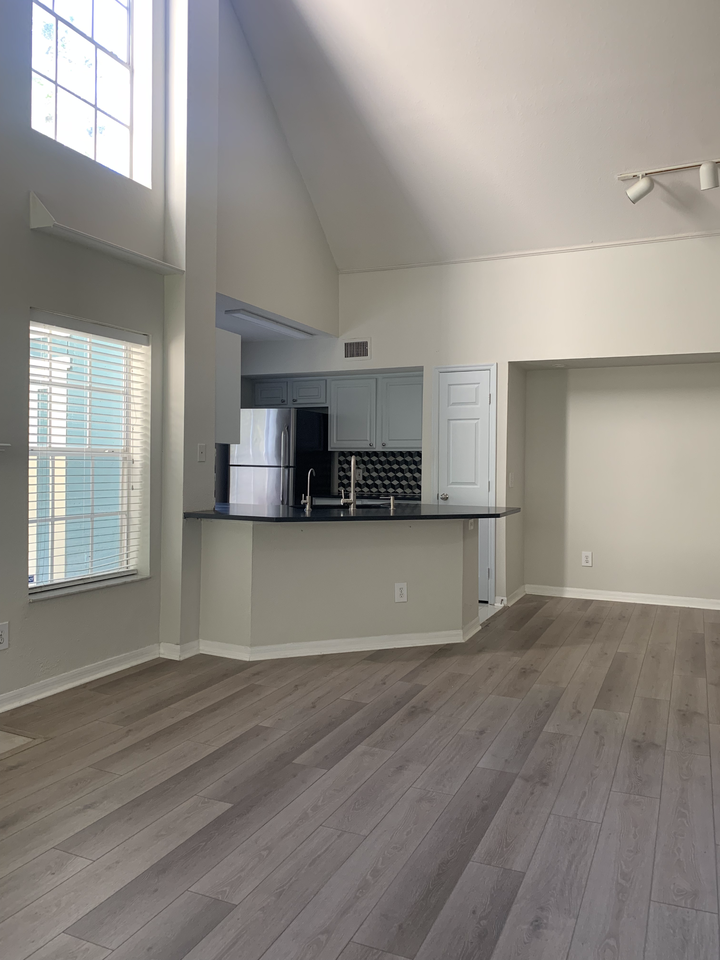 13703 Richmond Park Dr N #2206 - Photo 6 of 38