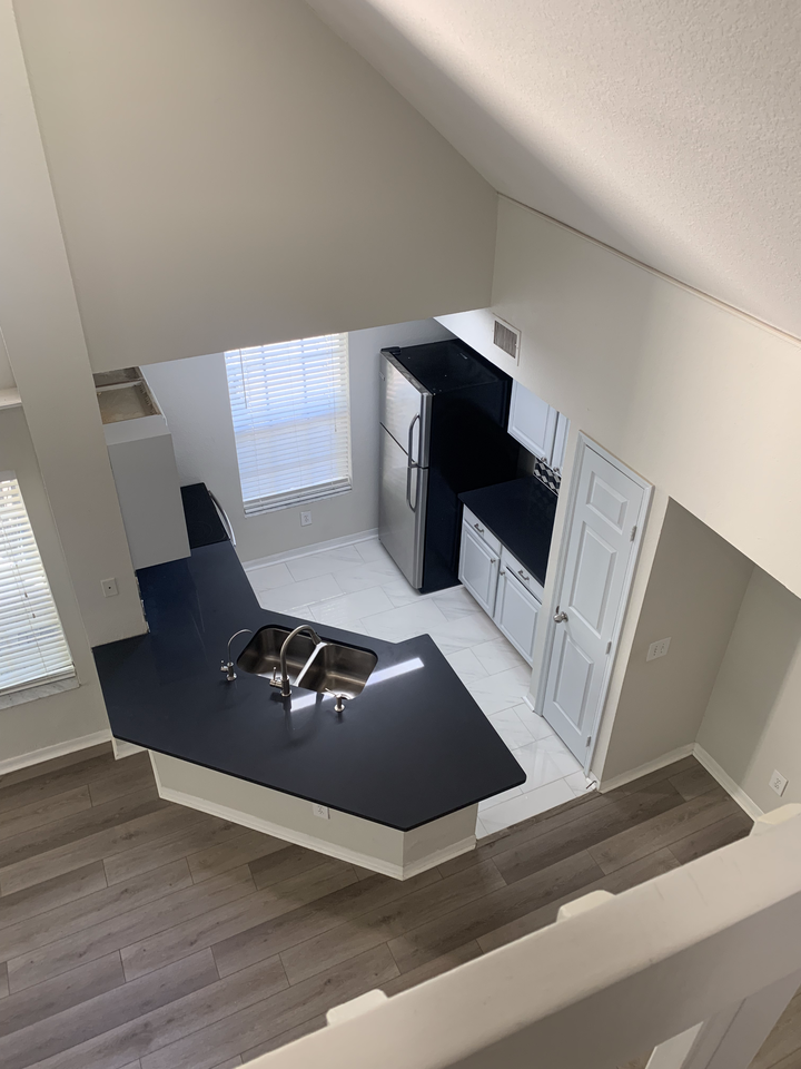 13703 Richmond Park Dr N #2206 - Photo 7 of 38