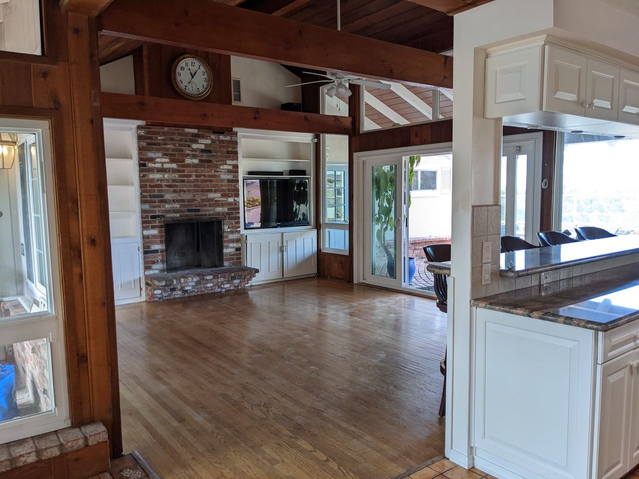 5617 Dorothy Way - Photo 5 of 18