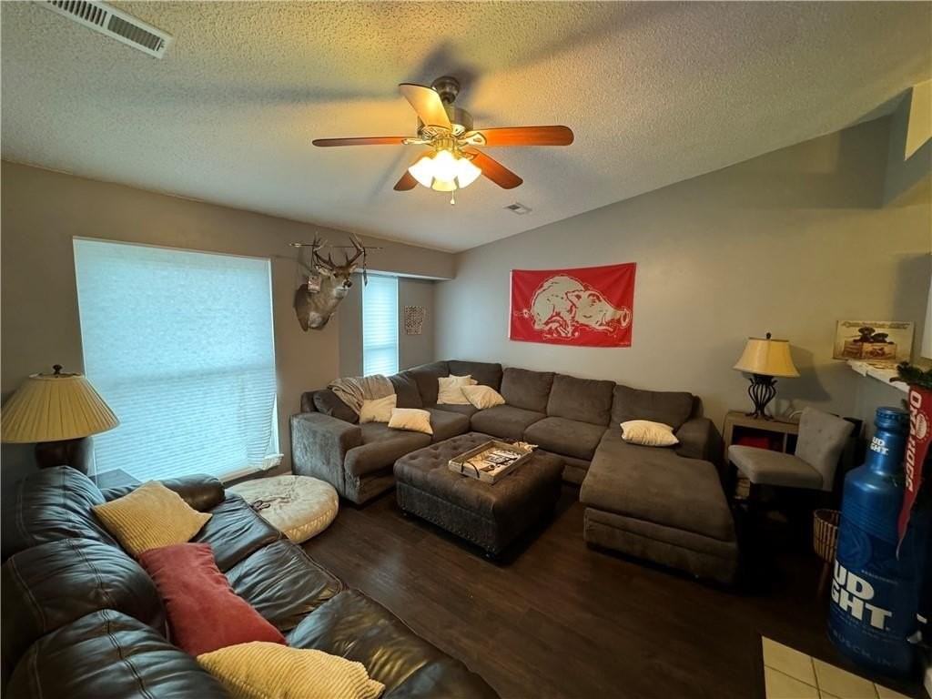 2502 W Megan Dr - Photo 2 of 18