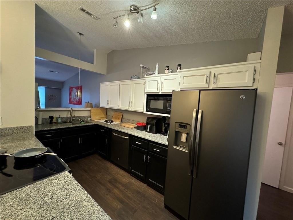 2502 W Megan Dr - Photo 3 of 18