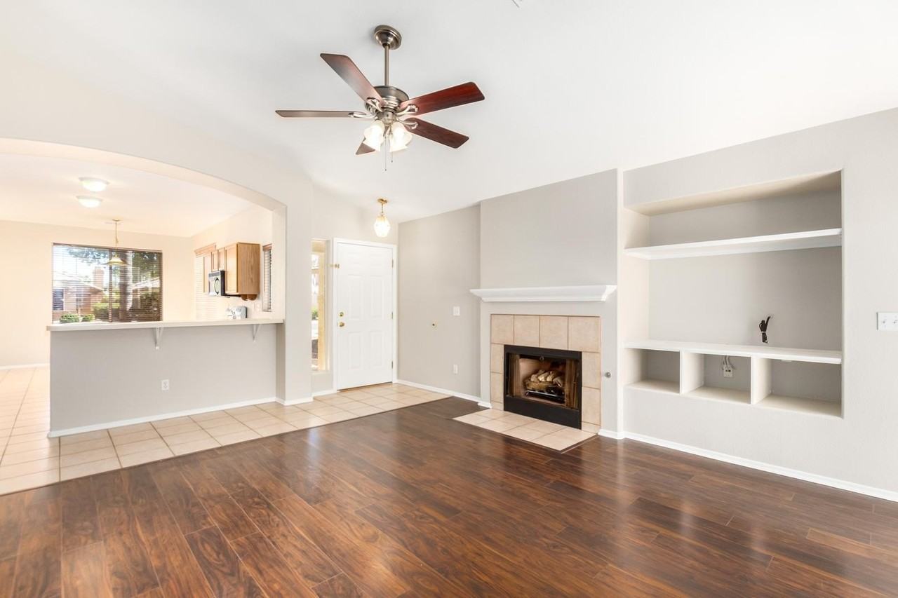 139 W Oxford Ln - Photo 6 of 30