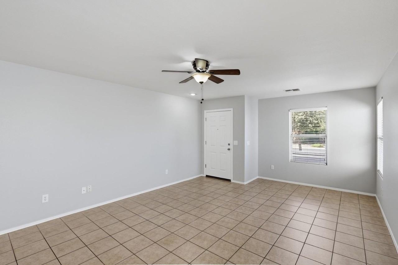 21858 E Puesta Del Sol - Photo 5 of 30