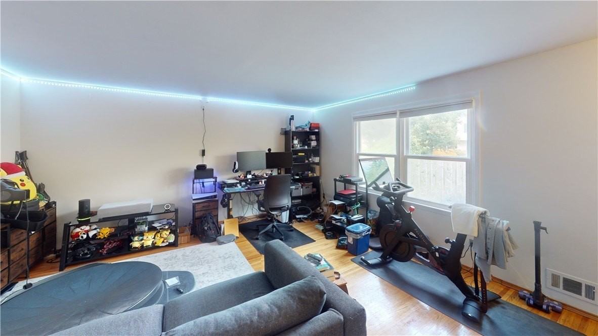 294 Barrington St - Photo 5 of 8