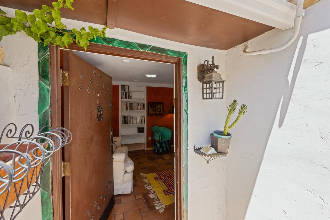 51835 Avenida Diaz - Photo 3 of 10
