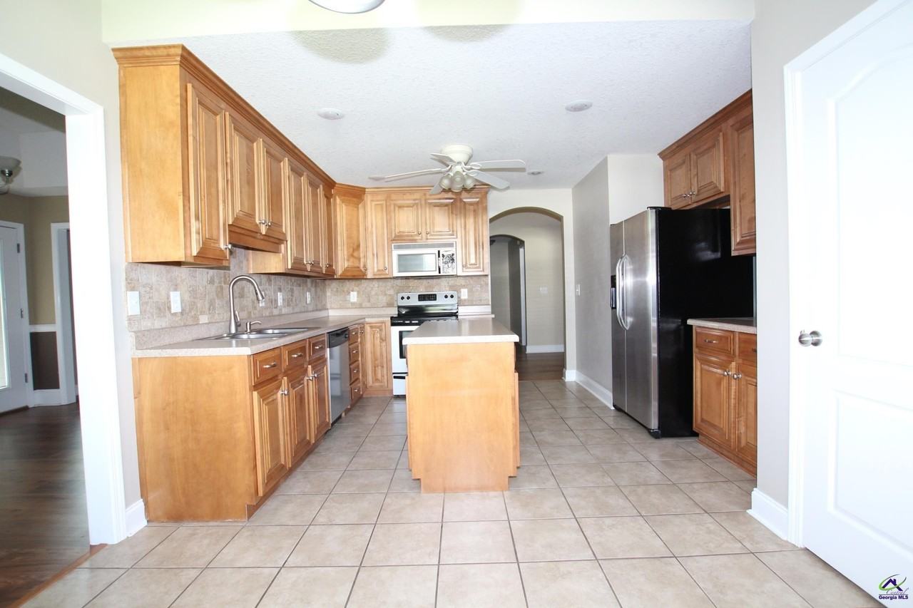 121 Limestone Trl - Photo 6 of 27