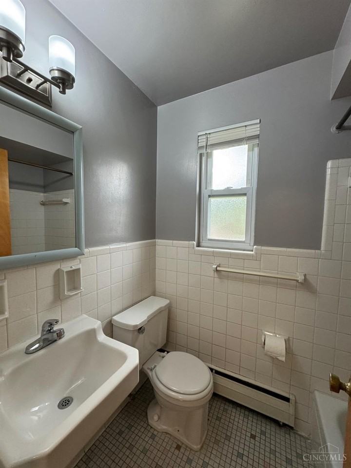3992 Ballard Ave #8 - Photo 7 of 10