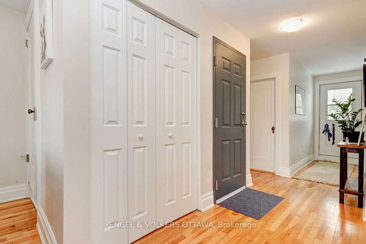 98 Renfrew Ave - Photo 5 of 29