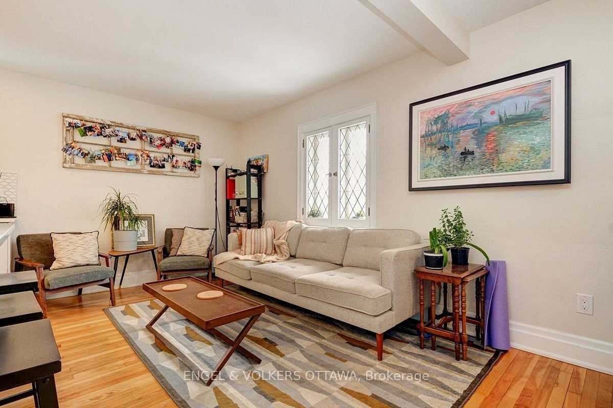 98 Renfrew Ave - Photo 7 of 29