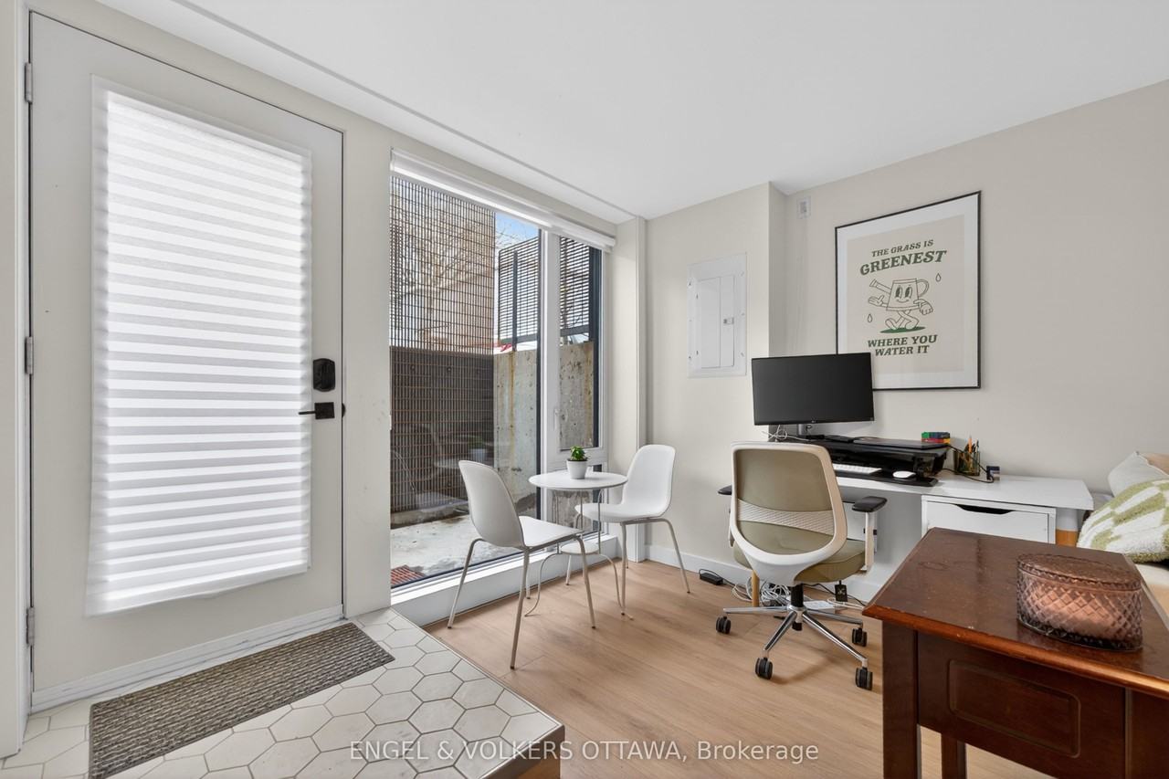 117 Carruthers Ave - Photo 5 of 18