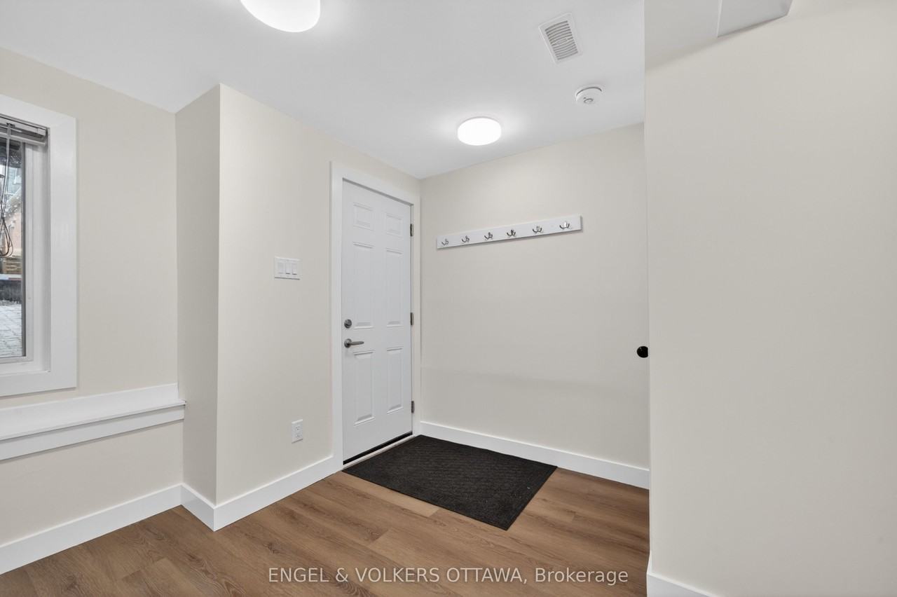 175 James St - Photo 4 of 17