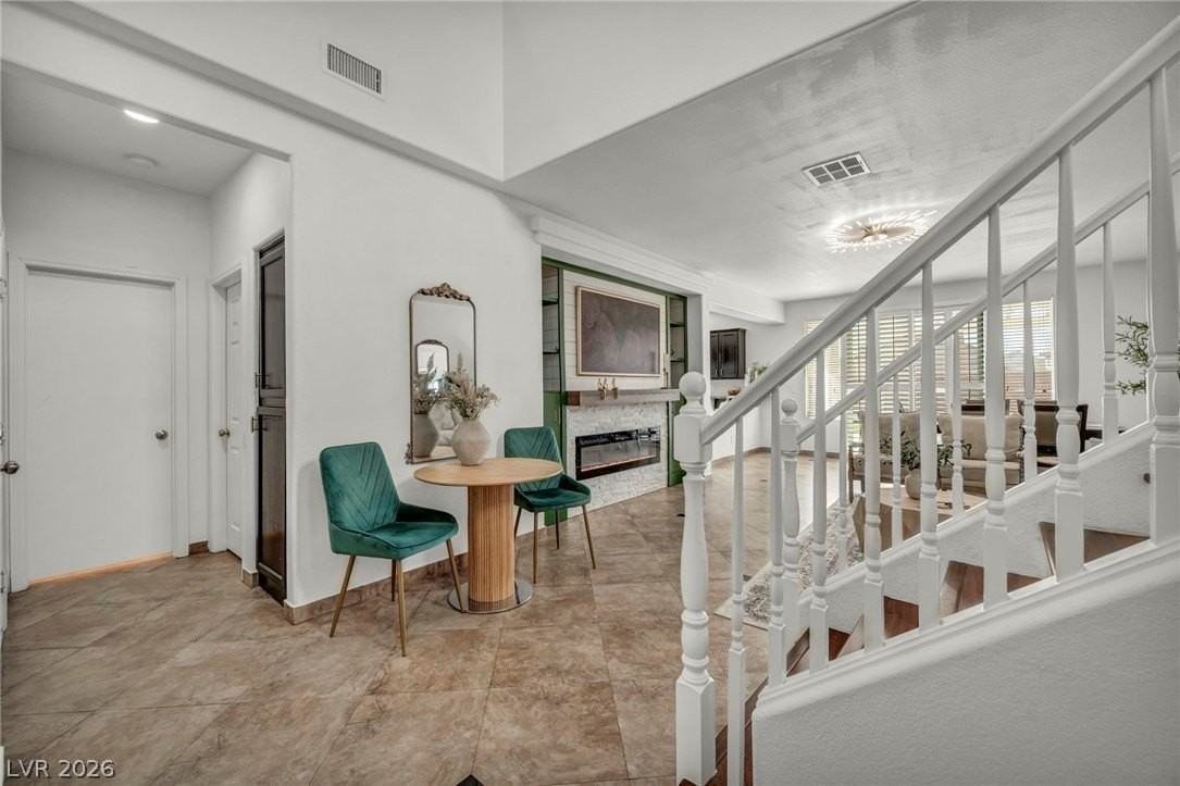 9555 Magnificent Ave - Photo 3 of 25