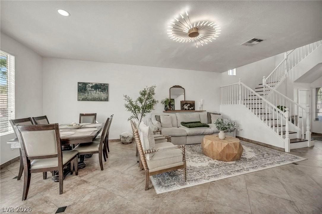 9555 Magnificent Ave - Photo 6 of 25