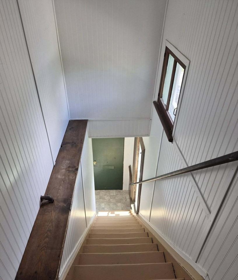 212 Sycamore St #B - Photo 5 of 19
