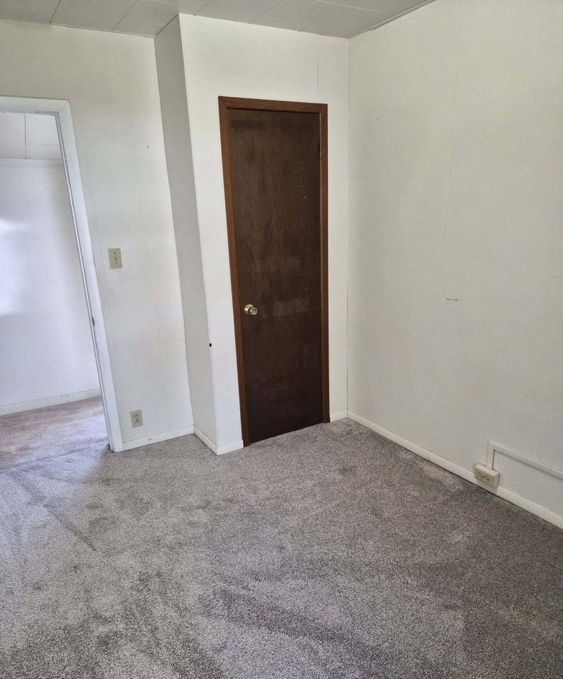 212 Sycamore St #B - Photo 6 of 19