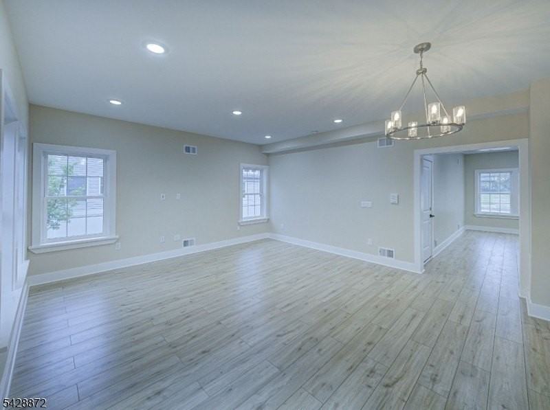 8 Travers Ave - Photo 3 of 18