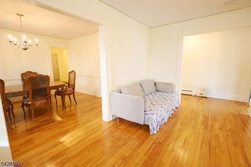 15 Edgar St #2A - Photo 5 of 15