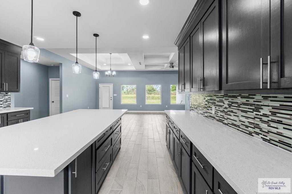9448 W Queen Palm - Photo 3 of 27