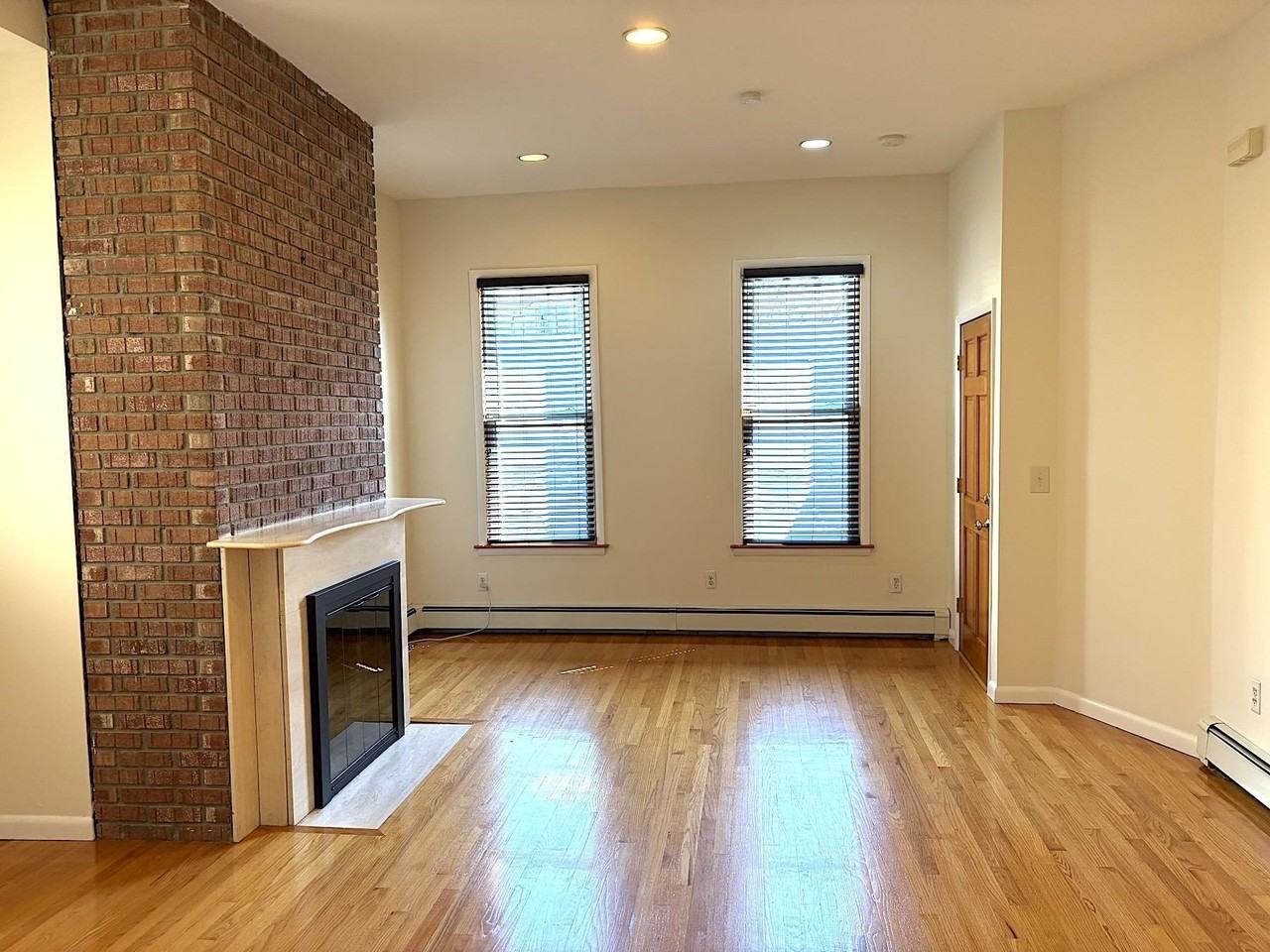 284 Magnolia Ave #1 - Photo 7 of 20