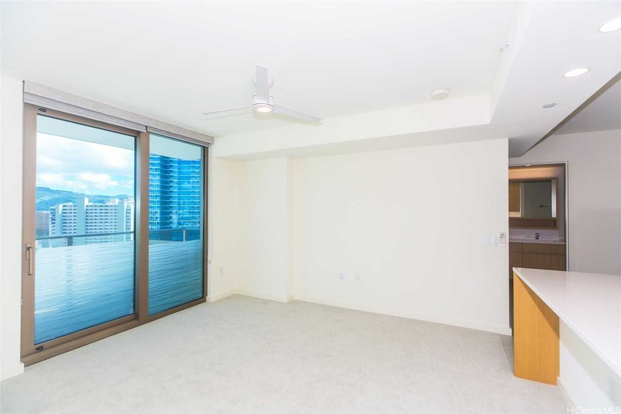 1388 Kapiolani Blvd #1611 - Photo 3 of 16