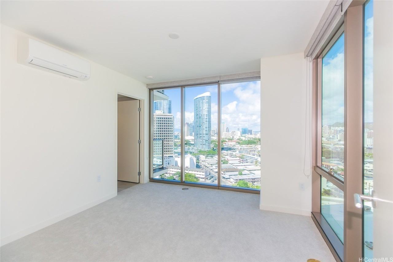 1388 Kapiolani Blvd #1611 - Photo 4 of 16
